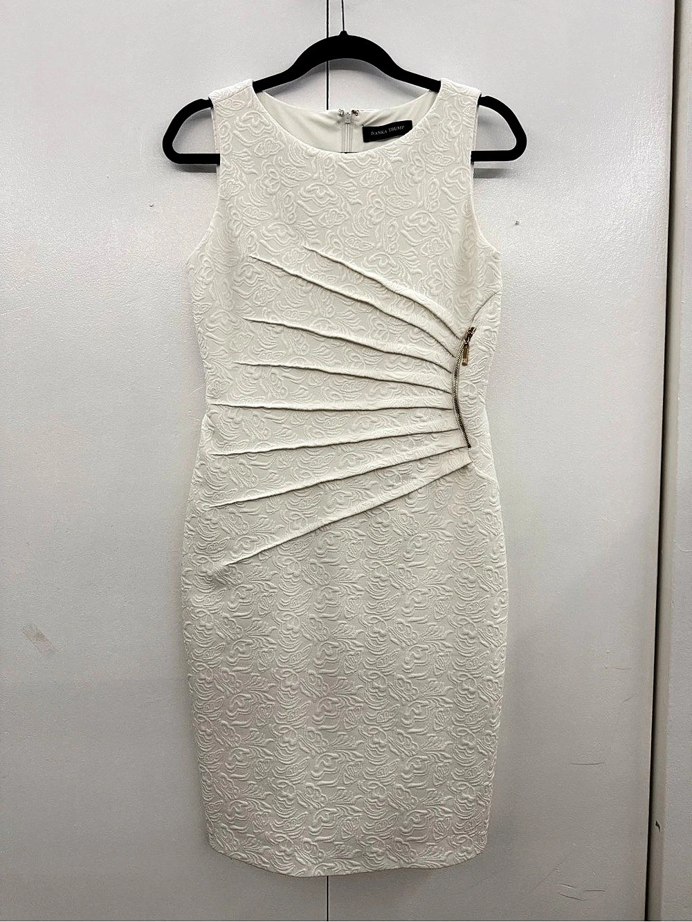 Ivanka Trump Ivory Textured Jacquard Ruched Sheath Dress Size M